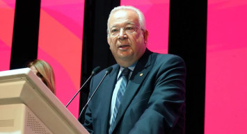 Galatasaray Başkan Adayı Eşref Hamamcıoğlu, Domenec Torrent hakkında kendisine yöneltilen soruları yanıtsız bıraktı