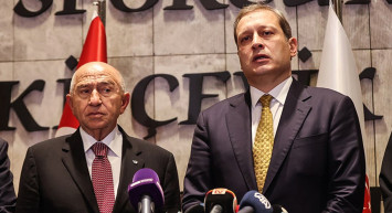 Galatasaray Başkanı Burak Elmas, TFF Başkanı Nihat Özdemir'den Türk futboluna son bir iyilik yaparak istifa etmesini istedi