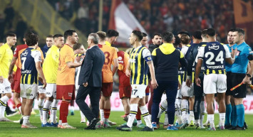 Galatasaray  ve Fenerbahçe yurda dönüyor: Süper Kupa maçı oynanmayacak 