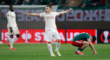 Galatasaray FIFA’lık olabilir: Yıldız oyuncunun eski kulübü şikayet etti