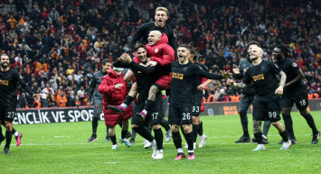 Galatasaray rakip tanımadan devam ediyor: Okan Buruk tüm zamanların en iyisi oldu