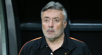 Galatasaray'da Domenec Torrent, Fenerbahçe maçını kaybetmelerinin ardından sezonun kendileri için bitmiş gibi gösterildiğini söyledi