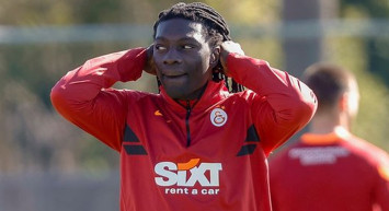 Galatasaray'ın Yenİ Transferi Bafetimbi Gomis Açıklamalarıyla Taraftarlardan Tepki Çekti!