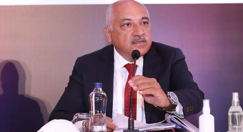 Gaziantep FK'nın eski yöneticisi Mehmet Büyükekşi, TFF Başkanlığı'na aday olmayı düşündüğünü açıkladı!