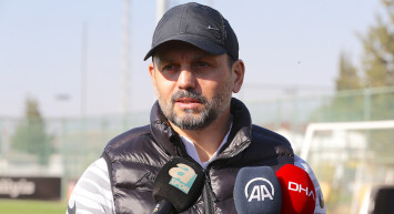 Gaziantep Teknik Direktörü Erol Bulut'tan Galatasaray ve Trabzonspor Maçları Hakkında Açıklamalar