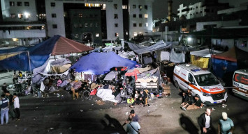 Gazze hükümeti: Şifa Hastanesi'nin basılması savaş suçudur