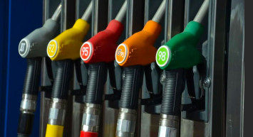 Gece yarısı pompaya yansıyacak: Akaryakıt fiyatlarında hareketlilik