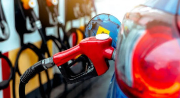 Gece yarısından itibaren akaryakıta indirim geliyor: İşte güncel akaryakıt fiyatları