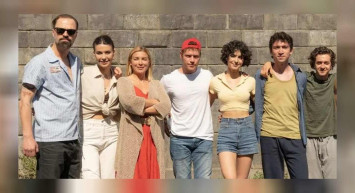 Gelsin Hayat Bildiği Gibi konusu ve oyuncu kadrosu