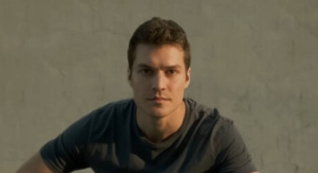 Gelsin Hayat Bildiği Gibi Mert kimdir? Özgü Delikanlı kimdir? Özgü Delikanlı biyografisi