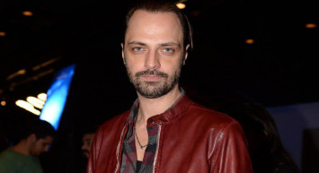 Gelsin Hayat Bildiğin Gibi Sadi kimdir, gerçek adı nedir? Ertan Saban kimdir, kaç yaşında?