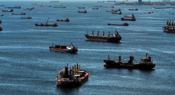 Gemiler İstanbul Boğazı’nda kuyruk oluşturdu: Gerçek sebebi ortaya çıktı