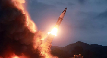 Gerginlik Pasifik’i ısıttı: Balistik füze gönderildi