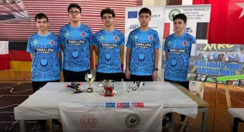 Girit’te Türk Fırtınası: Robotik Olimpiyatlarında Dünya Birinciliği Geldi
