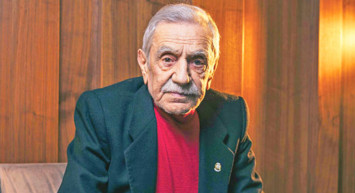 Gişenin altını üstüne getiren Bergen filmi hakkında oyuncu Aydemir Akbaş'tan şaşırtan çıkış: Yüzüne kezzap atılmış enteresan tarafı var mı?