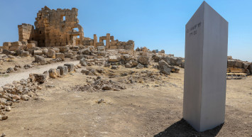 Gizemli Monolit Diyarbakır'da Görüldü