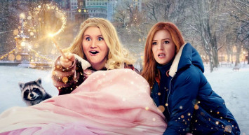 Godmothered film konusu ve oyuncuları