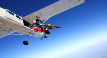 Meksika'da acil iniş yapan uçak plaja daldı: Bir kişi hayatını kaybetti!