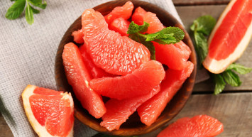 Greyfurt neye iyi gelir? Hangi hastalar greyfurt yiyemez? C vitamini kaynağı greyfurtun faydaları