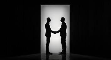 Guilfoyle Tiran'da Rama ile gizlice görüştü