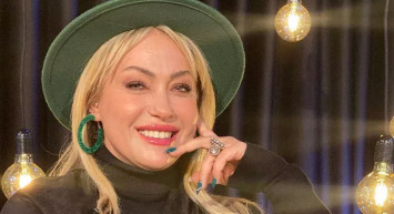 Gülşen'in sahnedeki kalça şovlarının sayısı biri geçti, Yeliz Yeşilmen'den ünlü şarkıcıya yanıt gecikmedi: Parayı veren popoya şaplak atıyor