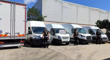 Gümrük Muhafaza’dan nefes kesen kaçakçılık operasyonu: 56 milyon TL değerinde çalıntı araç ele geçirildi