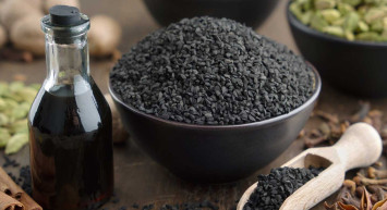 Peygamber efendimizin müjdelediği çörek otunu günde sadece 1 kaşık tüketin! Her derde deva oluyor 