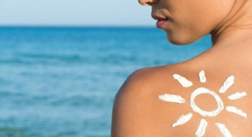 Güneş alerjisi nedir, nasıl anlaşılır? Güneş alerjisi kaç günde geçer, nasıl geçer? Güneş alerjisi için bitkisel çözüm önerileri