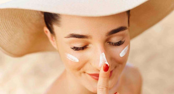 Güneş lekelerinize veda etmeye hazır olun! Düzenli kullanımda güneş lekelerini yok eden 10 leke kremi ve fiyatları