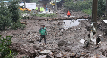 Güney Kore art arda iki felaketle sarsıldı: 22 kişi hayatını kaybetti çok sayıda kayıp var