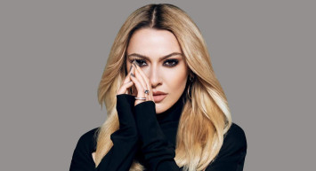 Hadise'nin taktığı pırlanta bileziğin fiyatı ne kadar, kaç TL? Bir serveti bileğinde taşıyor, fiyatı dudak uçuklatır!