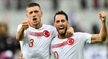 Hakan Çalhanoğlu Juventus'a Çok Yakın