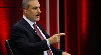 Hakan Fidan’dan uyarı: “İsrail rahat durmaz, yönünü Lübnan ve İran’a çevirebilir”