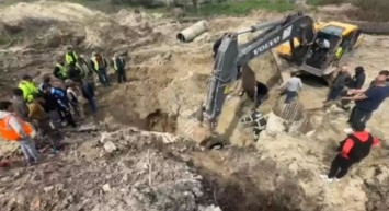 Halkalı-Kapıkule Hızlı Tren Hattı'nda göçük meydana geldi: 2 işçi kurtarılmayı bekliyor!