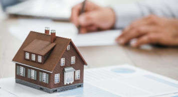 Halkbank ucuz fiyatlı konut satışına başladı! Ev sahibi olmak isteyenler 30 bin TL kira geliri alacak