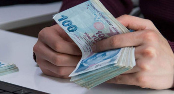 Halkbank’tan nakit ihtiyacı olanlara önemli duyuru: 12 ay geri ödemesiz 300 bin TL kredi verilecek! Şartlar belli oldu