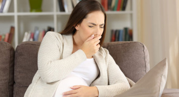 Hamilelikte öksürük neden olur, nasıl geçer, bebeğe zarar verir mi, erken doğuma sebep olur mu? Hamilelikte öksürüğü önlemenin doğal yolları 