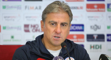 Hamza Hamzaoğlu, 10 Kişi Puan Aldıkları Sivasspor Maçının Ardından Konuştu