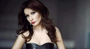 Hasret sona eriyor! Bu Nalan bambaşka! Nalan yeni şarkısı 'Deli Aşk' ile hayranlarıyla buluşmaya hazırlanıyor