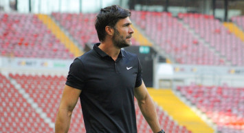 Hatayspor Teknik Direktörü Ömer Erdoğan Kaleci Munir'e Teşekkür Etti!