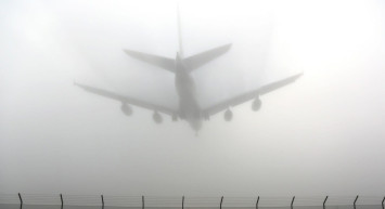 Hava kirliliği 110 uçuşun ertelenmesine sebep oldu