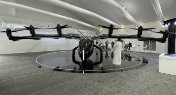 Hayaldi gerçek oldu: Uçan taksi 10 dakikada 40 kilometrelik yol kat edebilecek