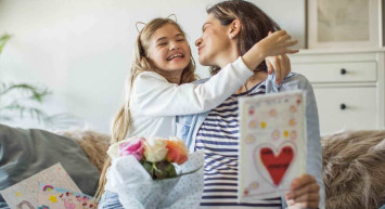 Hepsiburada, Trendyol, Çiçeksepeti, Lc Waikiki, De Facto 8 Mayıs Anneler günü indirimli ürünleri