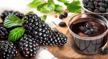 Her derde deva karadut şurubunun faydaları saymakla bitmiyor! İşte karadut özü ve şurubunun mucizevi etkileri