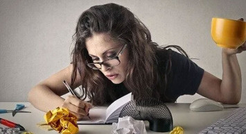 Hiperaktivite nedir, belirtileri neler? DEHB’nin dikkat eksikliği tipi ve belirtileri