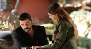 Hudutsuz Sevda yeni bölüm bugün var mı? Hudutsuz Sevda yeni bölümde neler olacak? Hudutsuz Sevda 23. bölüm fragmanı