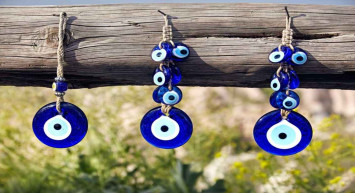 Hurafe ve batıl inançlar nedir? Hurafe TDK sözlük anlamı nedir? Hurafeye dair örnekler