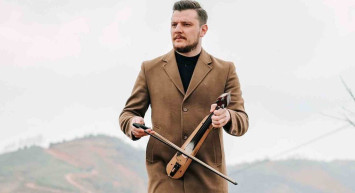 İbo Show Ekin Uzunlar kimdir, nereli, evli mi? Ekin Uzunlar kaç yaşında, gerçek adı nedir? Ekin Uzunlar hayatı ve biyografisi