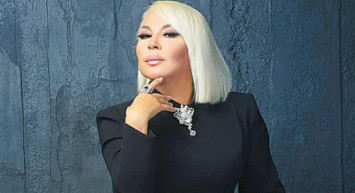 İbo Show Safiye Soyman kimdir, nereli, evli mi? Safiye Soyman kaç yaşında, gerçek adı nedir? Safiye Soyman hayatı ve biyografisi