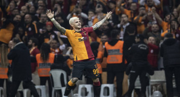 Icardi tek başına işi bitirdi: Galatasaray Beşiktaş’ı derbide 2-1 yendi